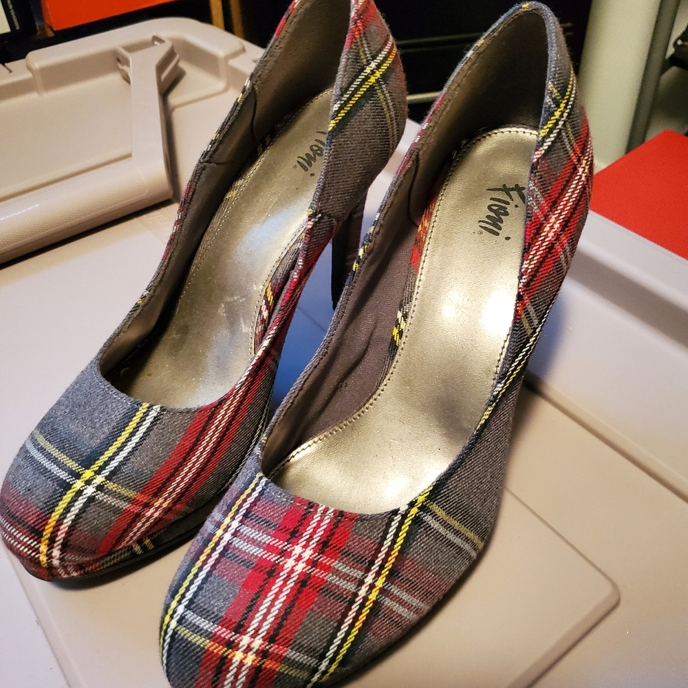Fioni Womens Plaid Heels size 10